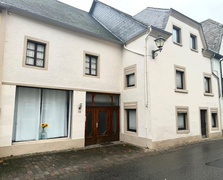 Grosszuegiges Haus In Moselnaehe * Neumagen-Dhron